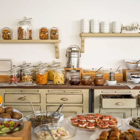 Argo מלון פלאטיס יאלוס